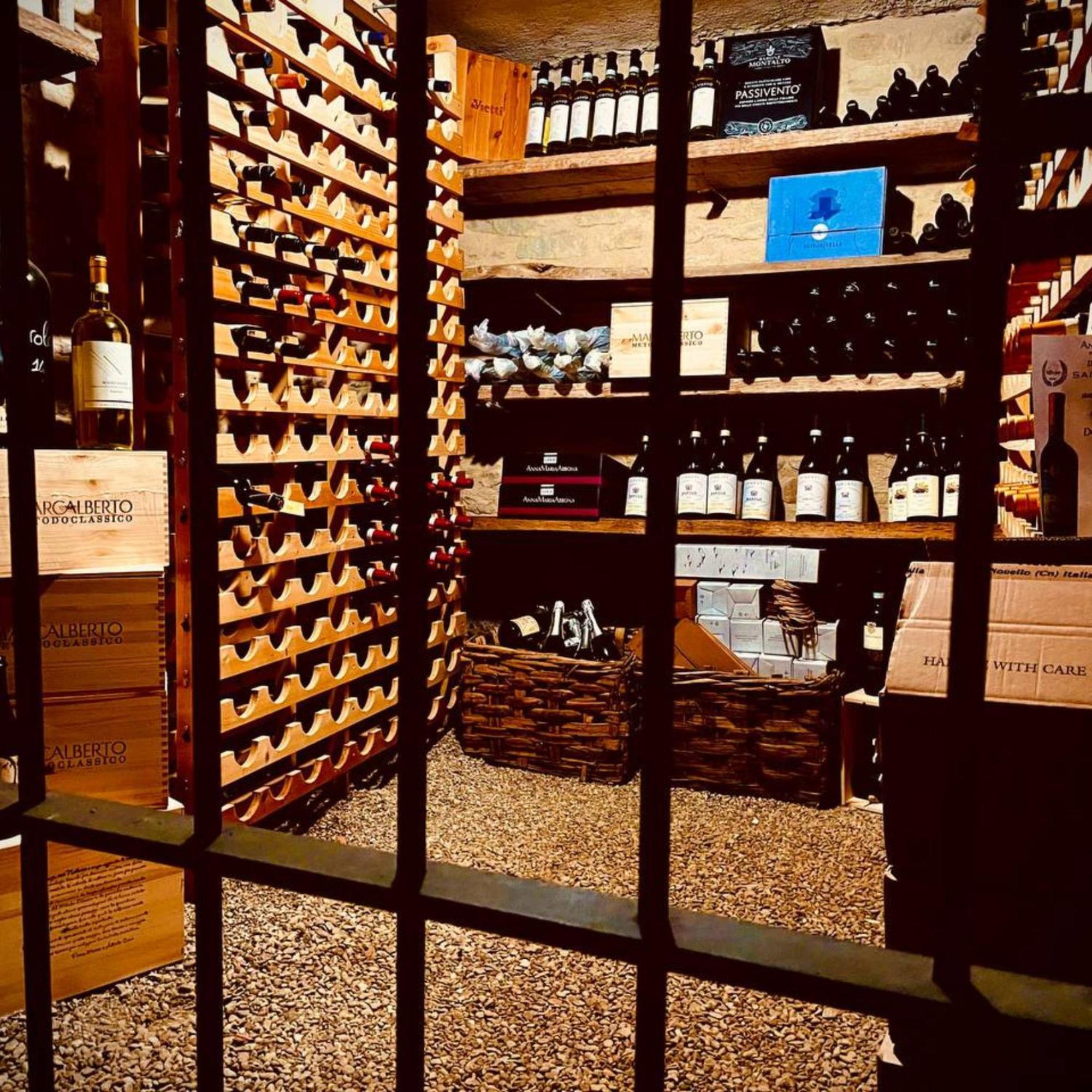 Cascina Facelli - Luxury Alojamento de Acomodação e Pequeno-almoço *